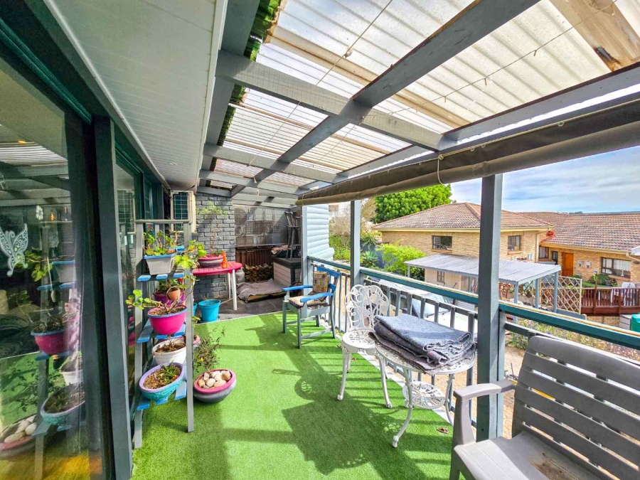 3 Bedroom Property for Sale in Stilbaai Wes Western Cape